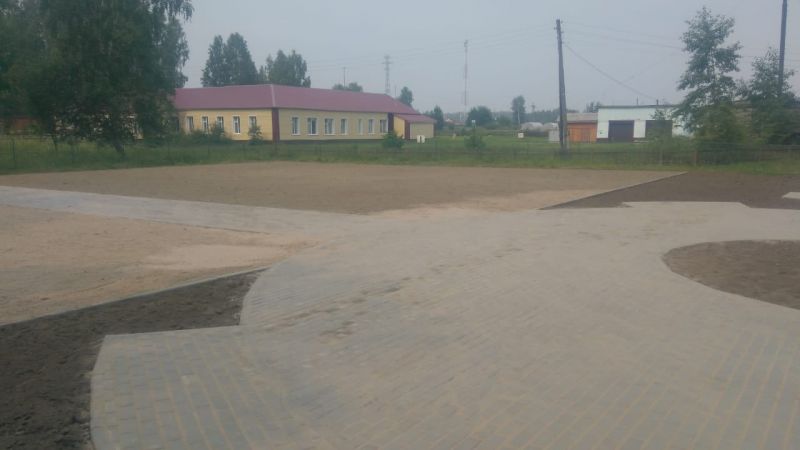 Реализация муниципальной программы «Формирование комфортной городской среды» на территории Наргинского сельского поселения. Благоустройство общественной территории в с. Нарга «Сквер» (2й этап) 22.07.2019.